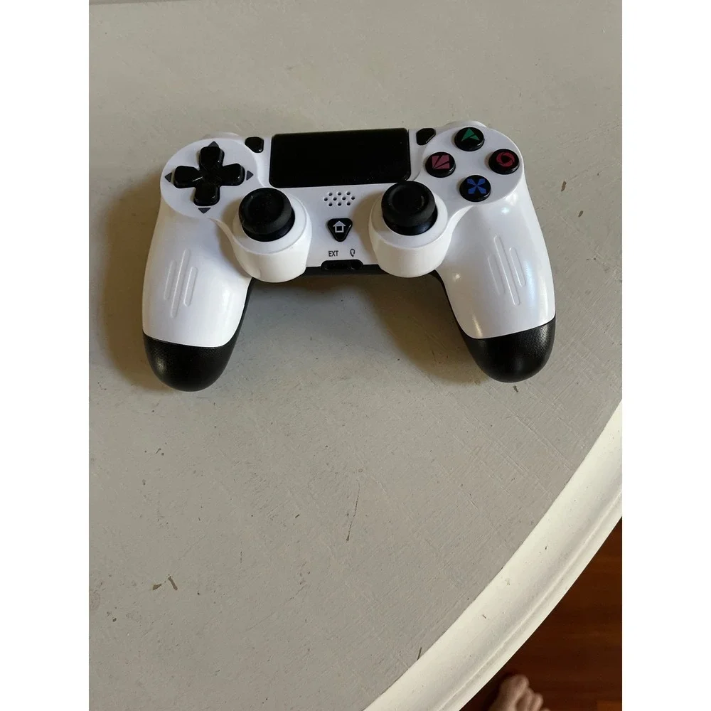 P-4 Wireless Controller PS4 Compatible CH-P02 White Black Gamepad Bluetooth